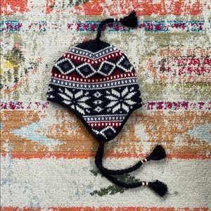 ❄️ WINTER HAT W/ TASSELS ❄️